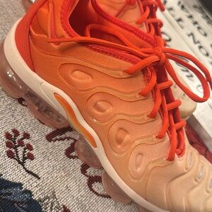Nike Air VaporMax plus Guava Ice women’s sneakers